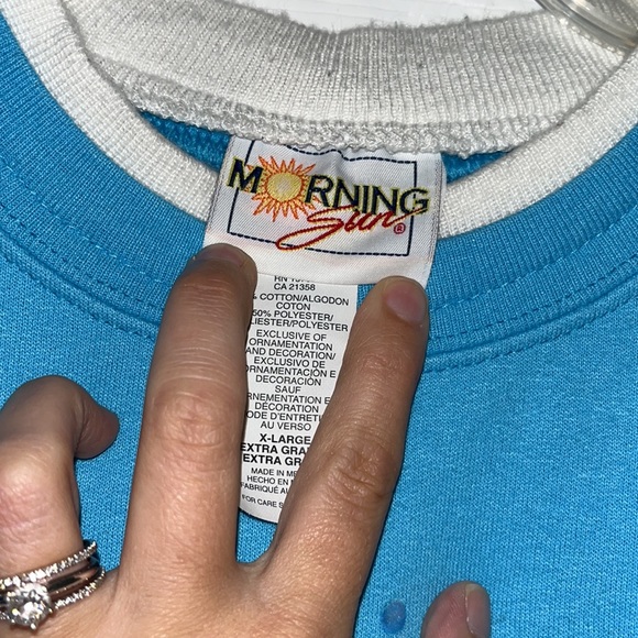 Vintage ⭐️blue winter crewneck sweatshirt - Picture 4 of 7